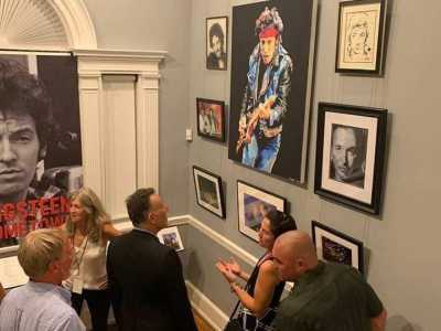 Dal 2016 una copia del ritratto � presente a Freehold, citt� natale dell�artista, l� dove si trova la mostra permanente �The friends of the Bruce Springsteen - Special Collection�. Il museo � stato anche visitato dal cantante nel 2019